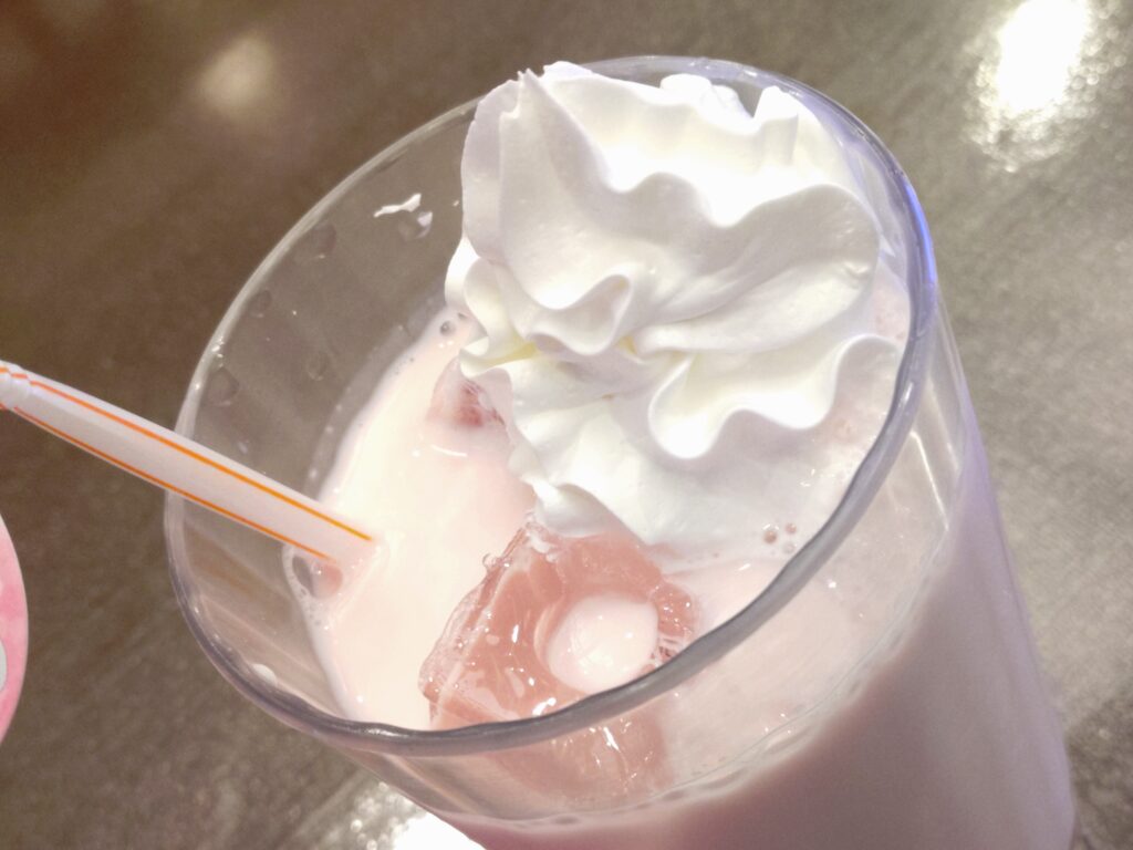 ポチタンのももいろみるく トッピングの生クリーム