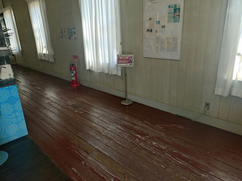 鬼滅の刃×明治村コラボのクイズラリー 胡蝶しのぶの看板 全体